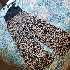 Black and leopard jumper